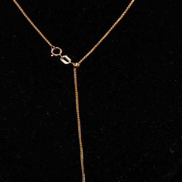 14K Gold Filled "#1 MOM" Pendant on 14K Gold Filled Chain - Picture 5 of 5